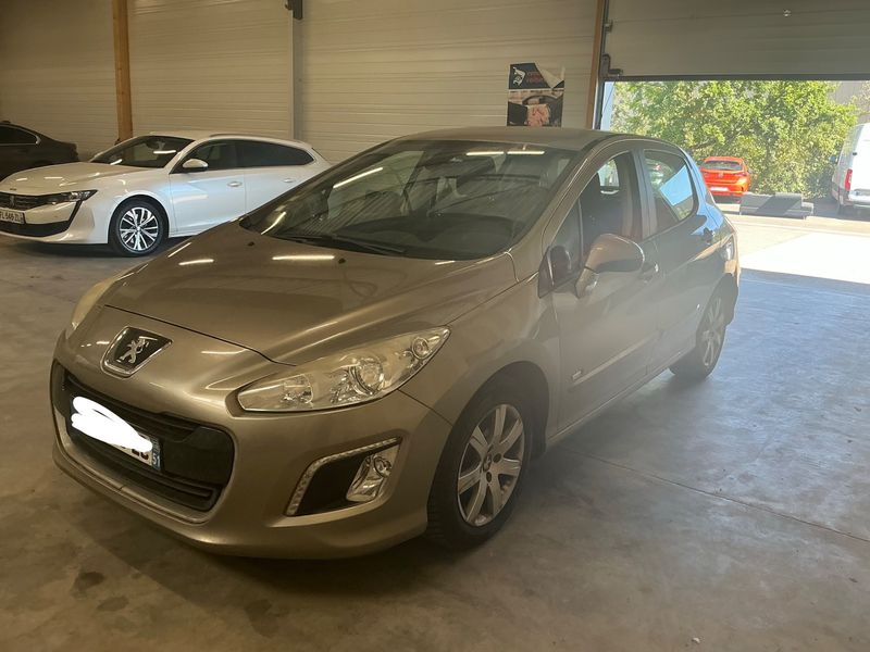 Peugeot 308 1.6 — 1/8