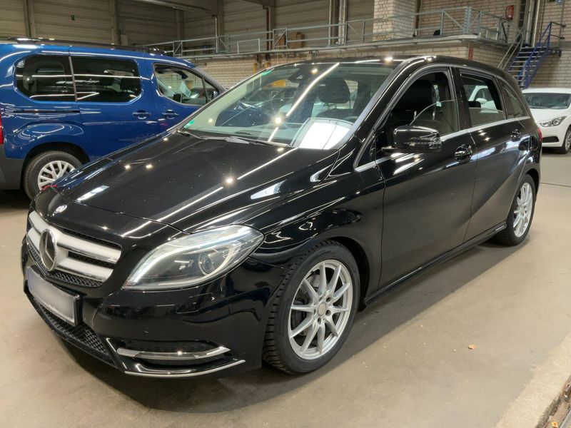 Mercedes-Benz B-Klasse B 200 — 1/8