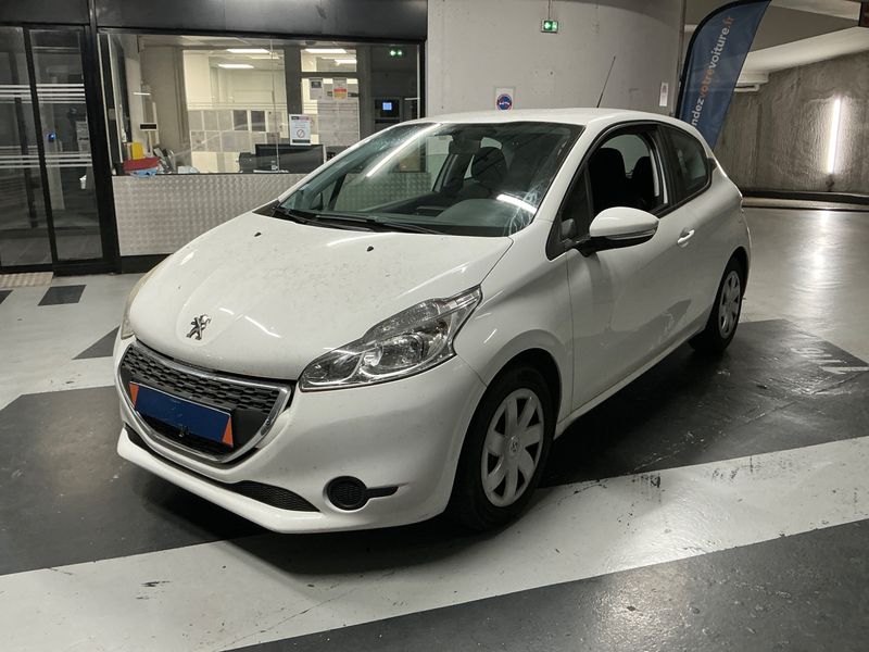 Peugeot 208 1.2 VTi — фото 1