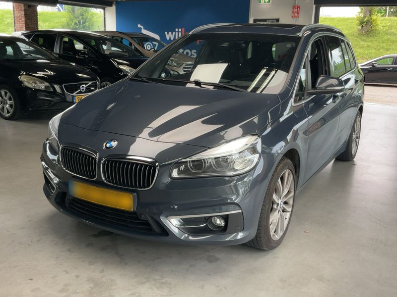 BMW 2er 220i Gran Tourer — фото 1