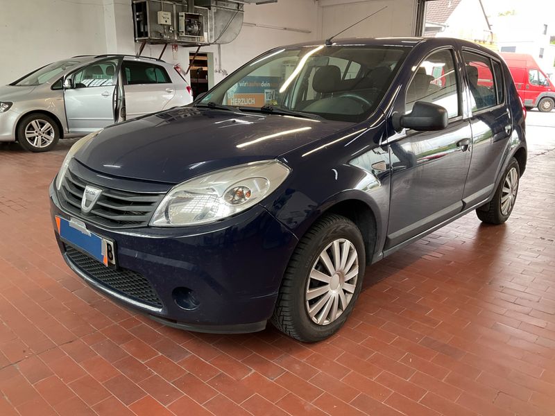 Dacia Sandero 1.2 — 1/8