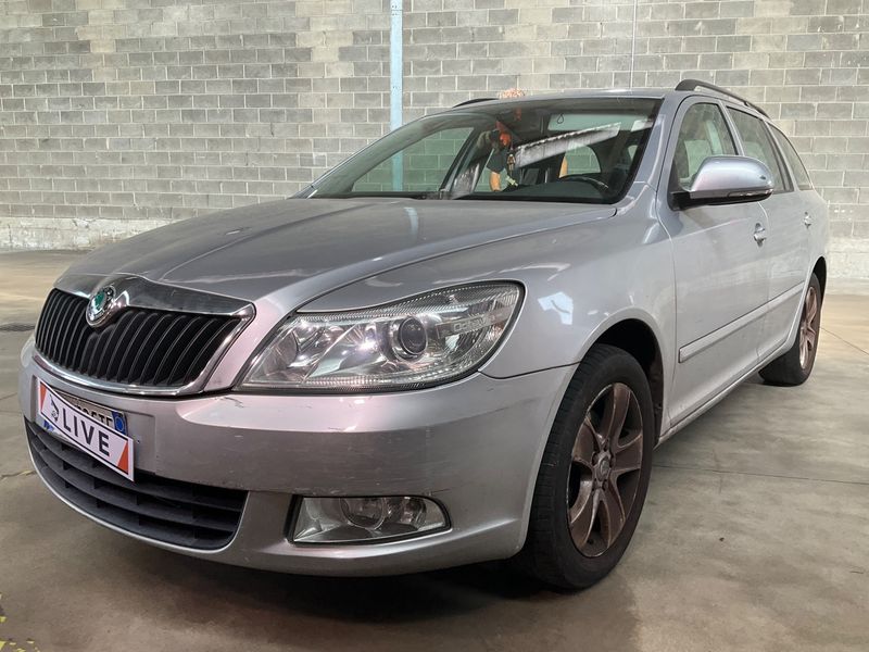 Skoda Octavia 1.6 TDI — 1/8
