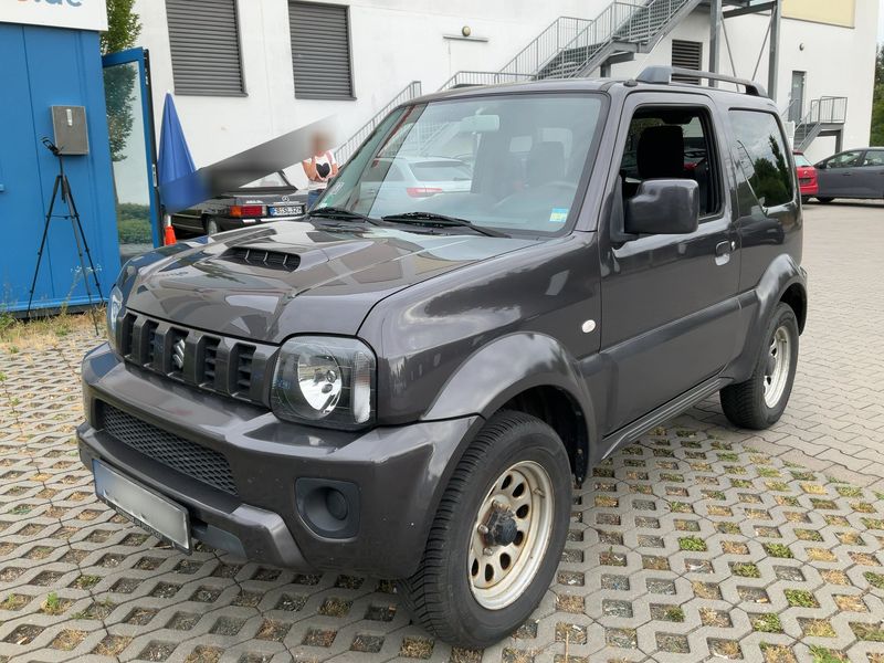 Suzuki Jimny 1.3 — 1/8