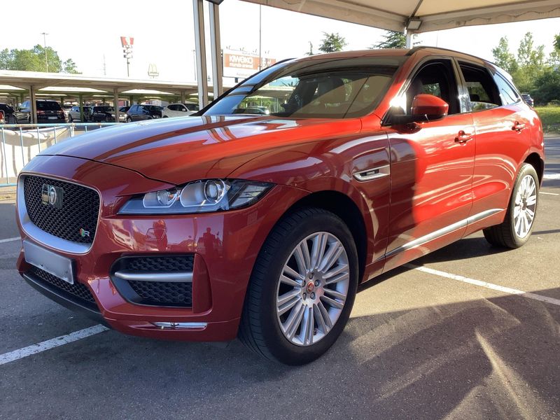 Jaguar F-Pace 25d — 1/8
