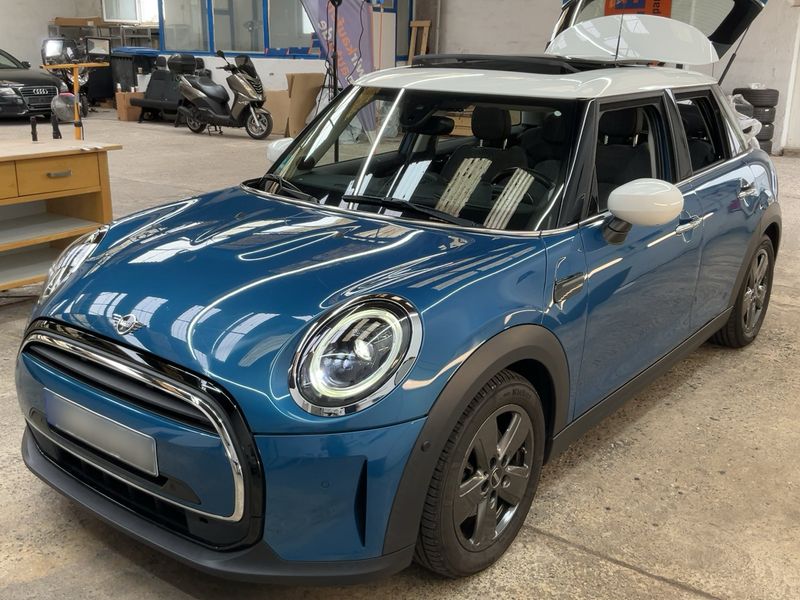 MINI MINI Cooper — 1/8