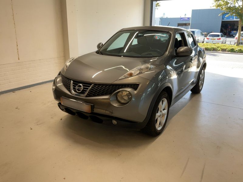 Nissan Juke 1.6 — 1/8