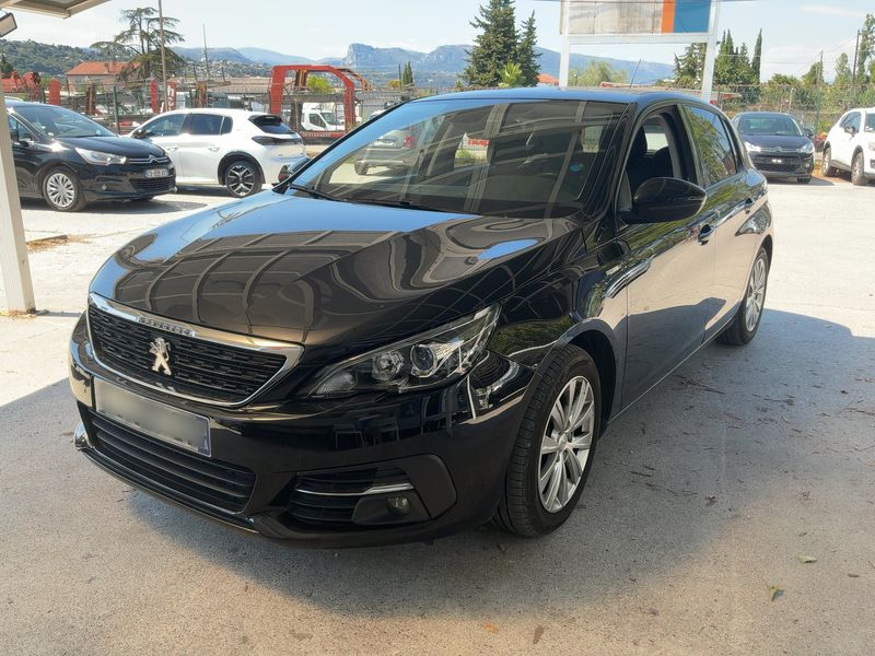 Peugeot 308 1.2 PureTech — 1/8