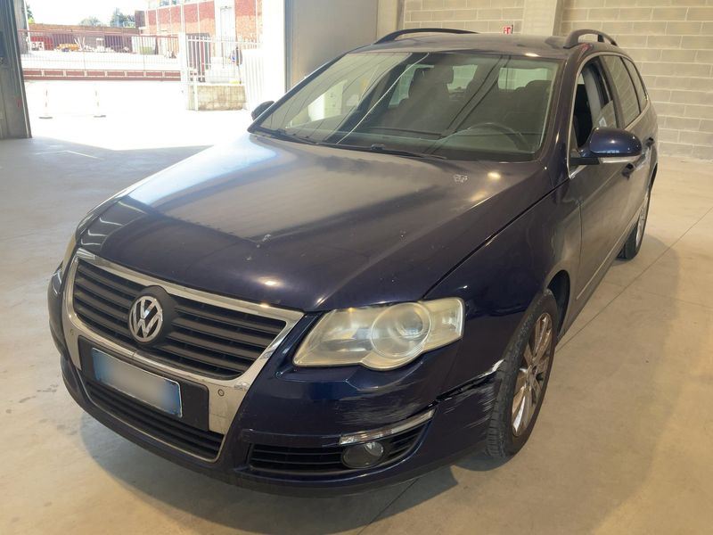 Volkswagen Passat 2.0 TDI — 1/8