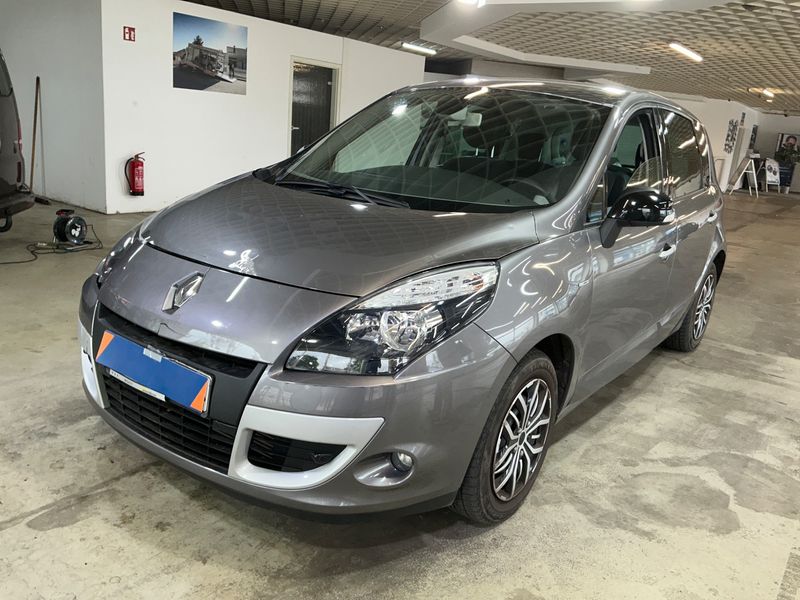 Renault Scenic 1.5 dCi — 1/8