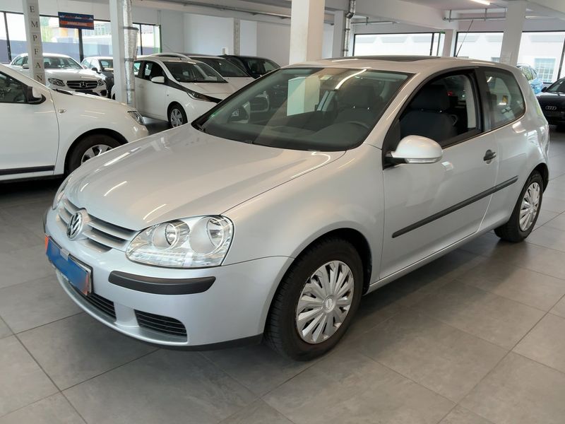 Volkswagen Golf V 1.6 — 1/8