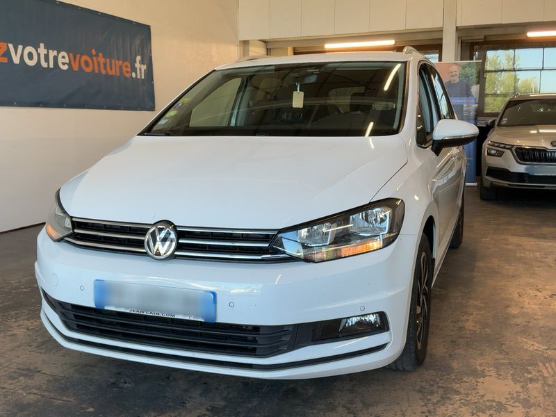 Volkswagen Touran 1.6 TDI — 1/8