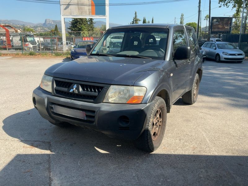 Mitsubishi Pajero 3.2 DI-D — 1/8