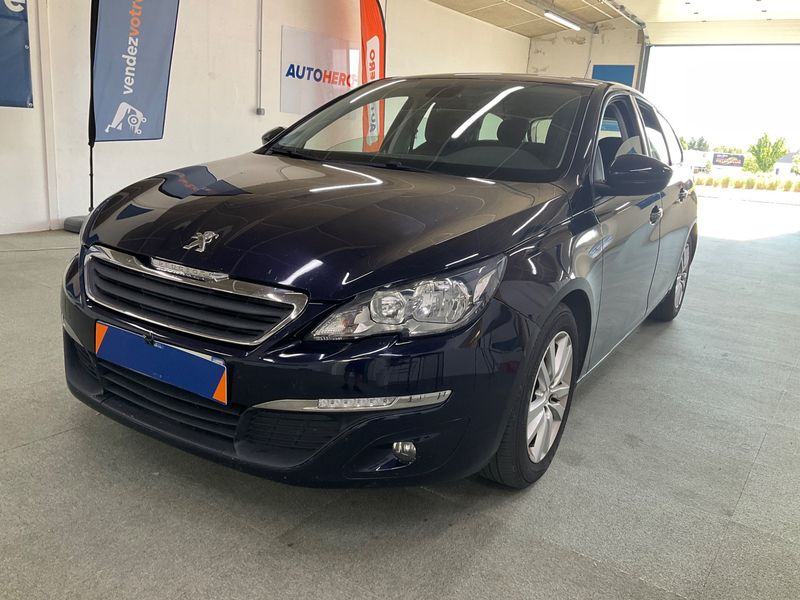 Peugeot 308 1.2 e-THP — фото 1