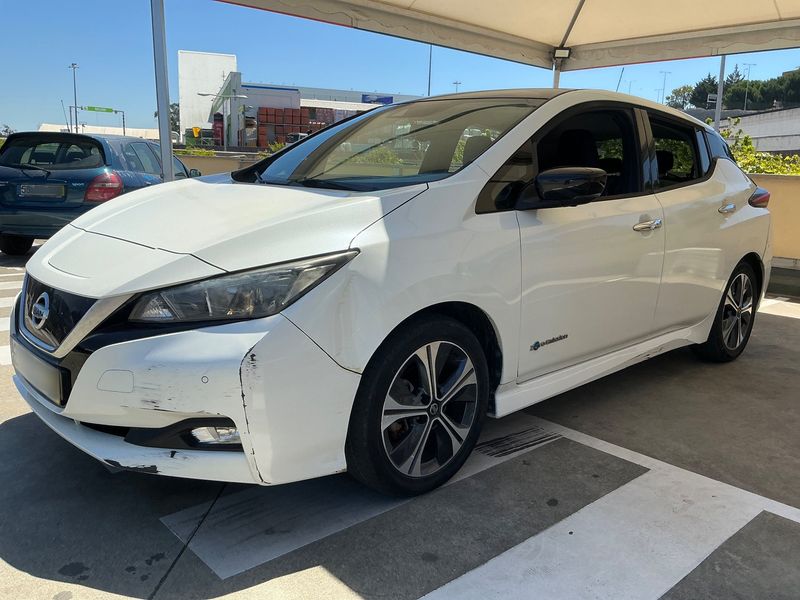 Nissan Leaf electric drive 110 kW — 1/8