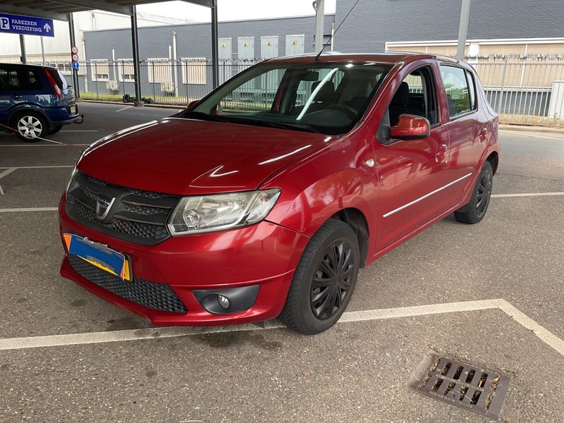 Dacia Sandero 0.9 TCe — 1/8