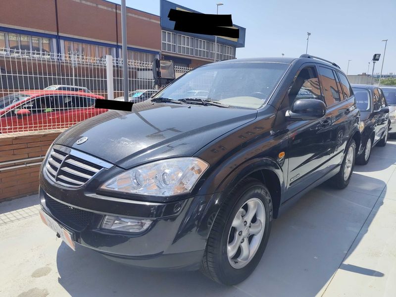 Ssangyong Kyron 2.0 — 1/8