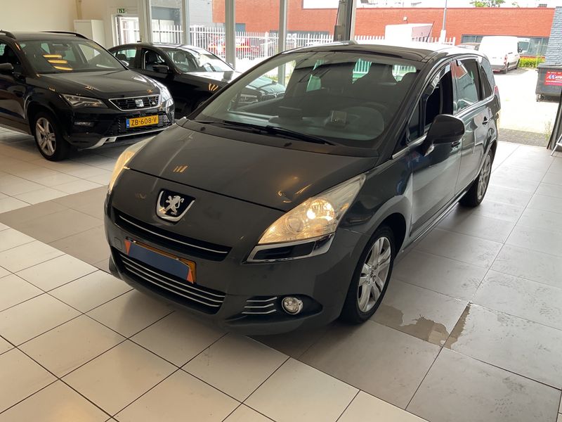 Peugeot 5008 1.6 THP — 1/8