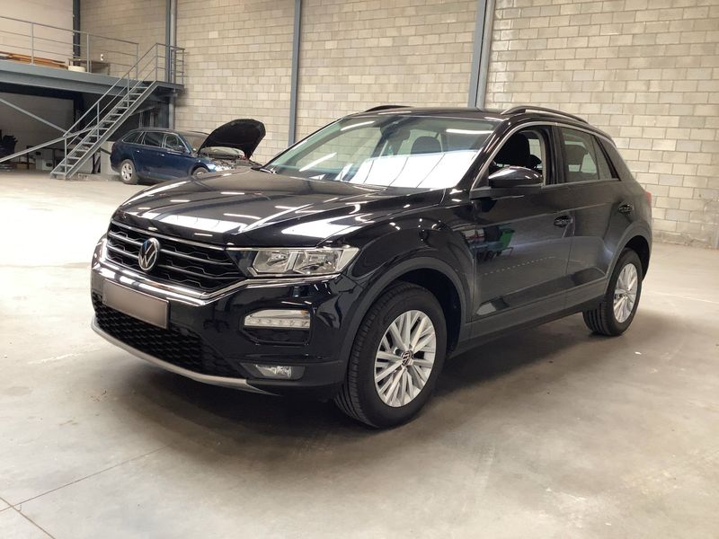 Volkswagen T-Roc 1.0 TSI — 1/8