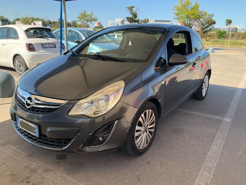 Opel Corsa 1.2 — 1/8