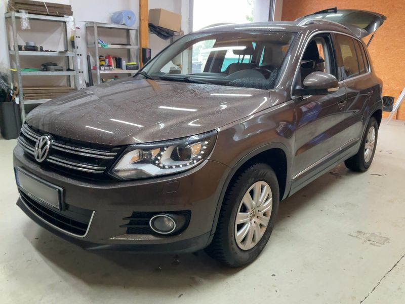 Volkswagen Tiguan 2.0 TDI — 1/8