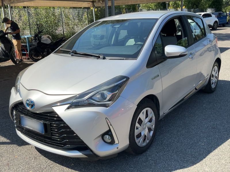 Toyota Yaris 1.5 Hybrid — 1/8