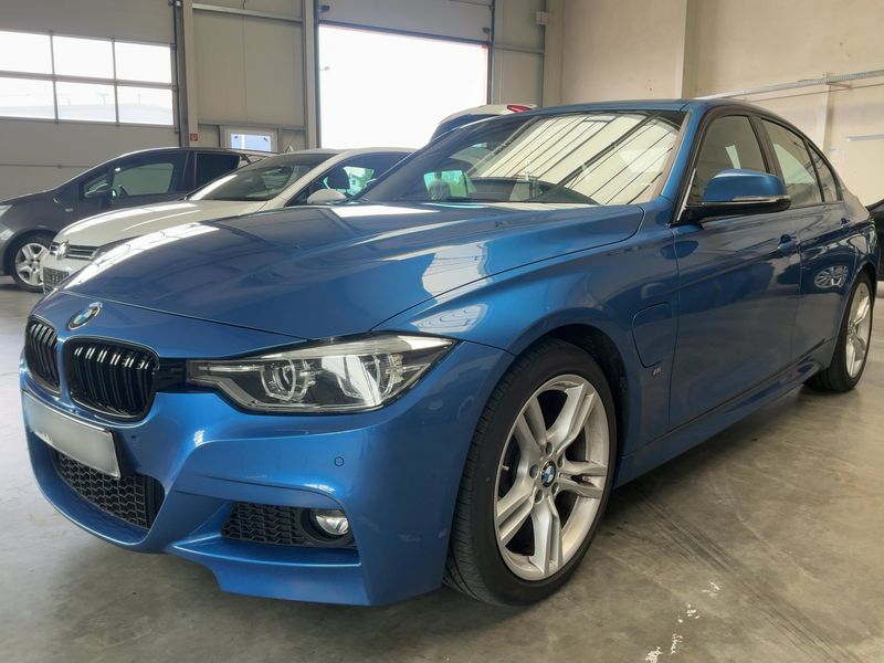 BMW 3er 330e — 1/8