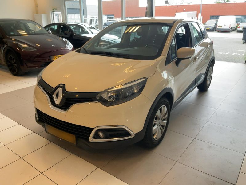 Renault Captur 0.9 Energy — 1/8