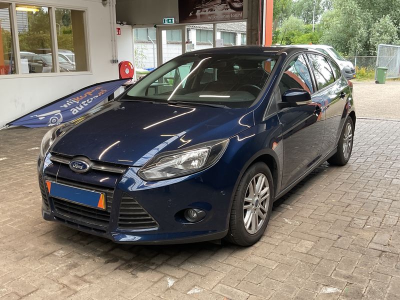 Ford Focus 1.0 EcoBoost — 1/8