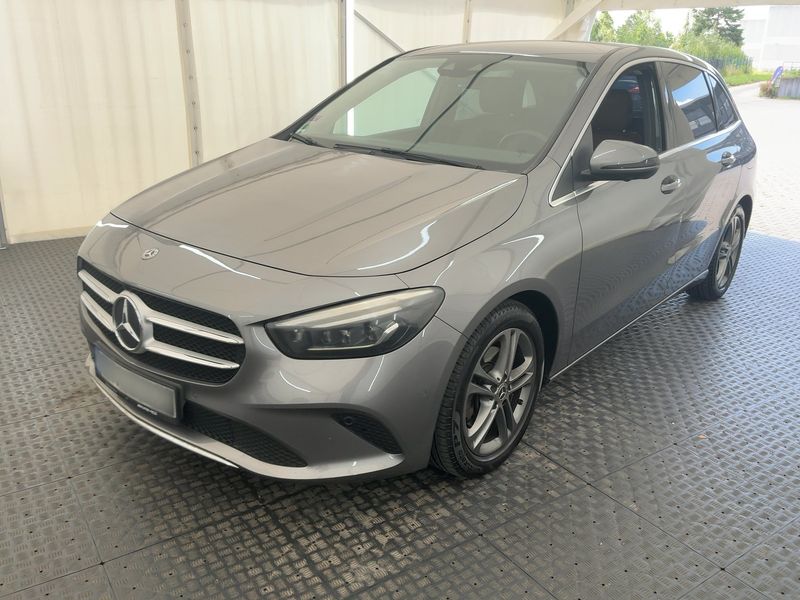 Mercedes-Benz B-Klasse B 200 — 1/8