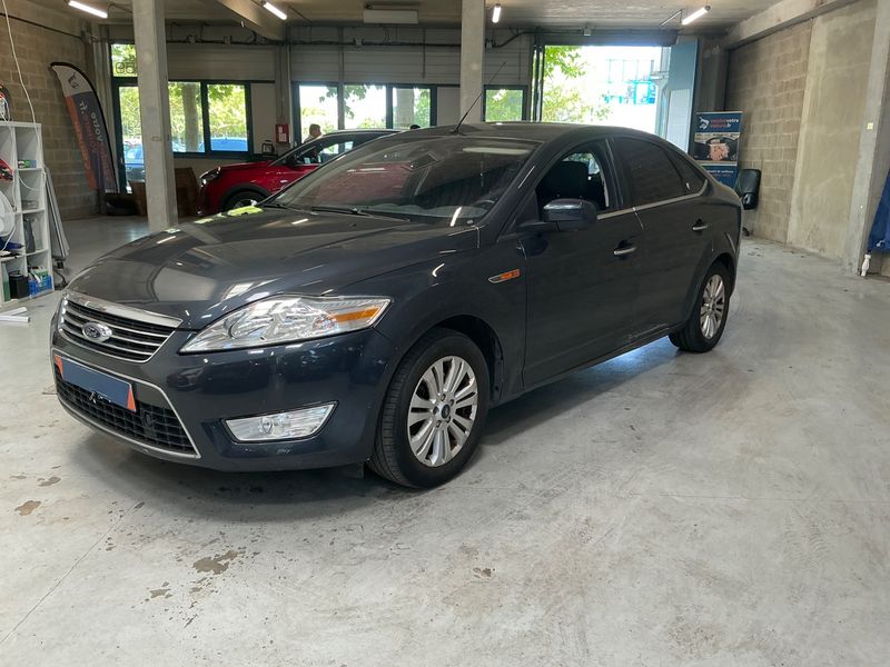 Ford Mondeo 2.0 Flexifuel — 1/8
