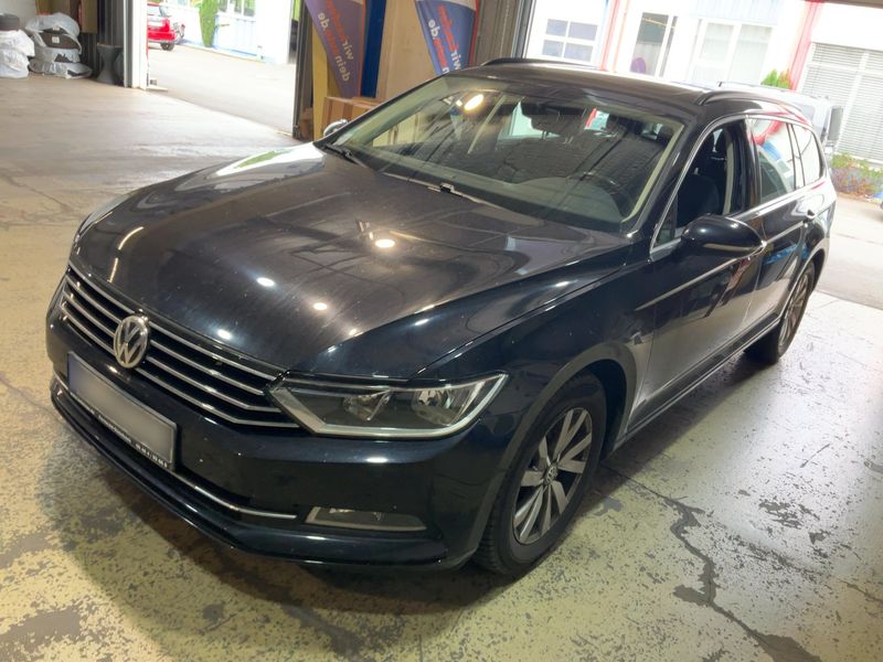 Volkswagen Passat 2.0 TDI — 1/8