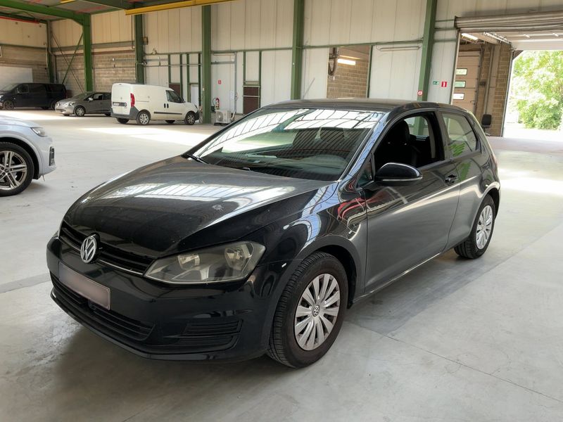 Volkswagen Golf VII 1.6 TDI — фото 1