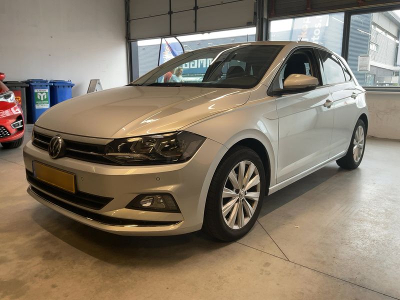 Volkswagen Polo 1.0 TSI — фото 1