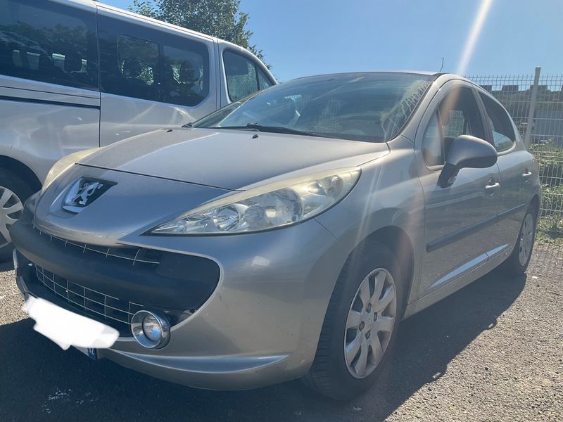 Peugeot 207 1.6 HDi — 1/8