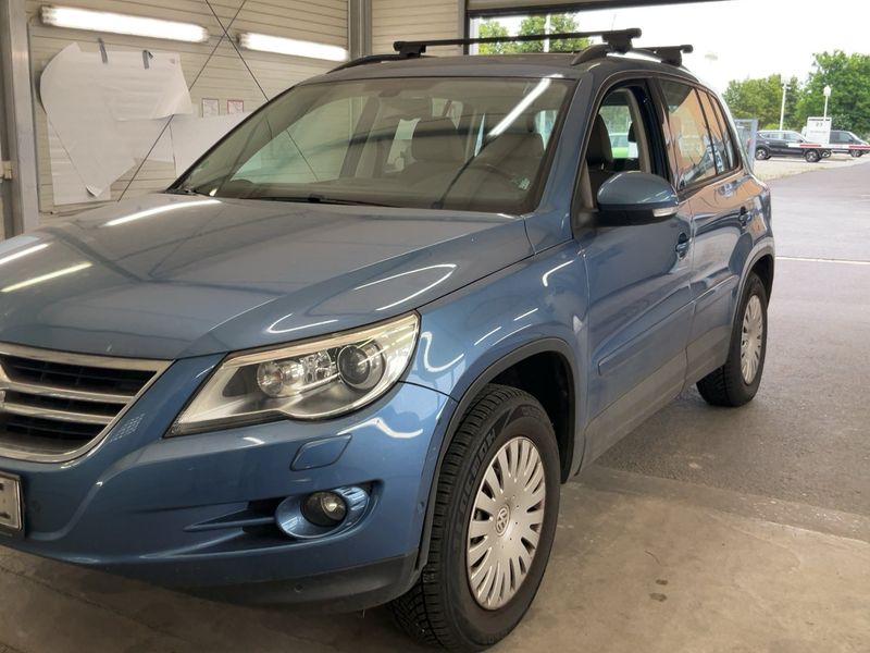 Volkswagen Tiguan 2.0 TSI — 1/8