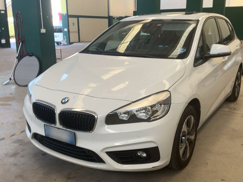 BMW 2er 216d Active Tourer — 1/8