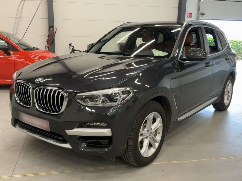BMW X3 xDrive 30e — 1/8