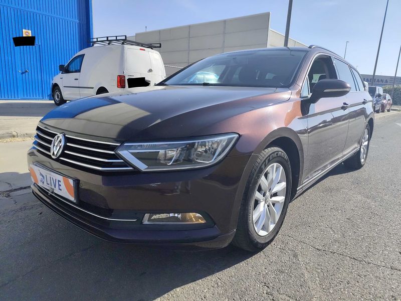 Volkswagen Passat 2.0 TDI — 1/8