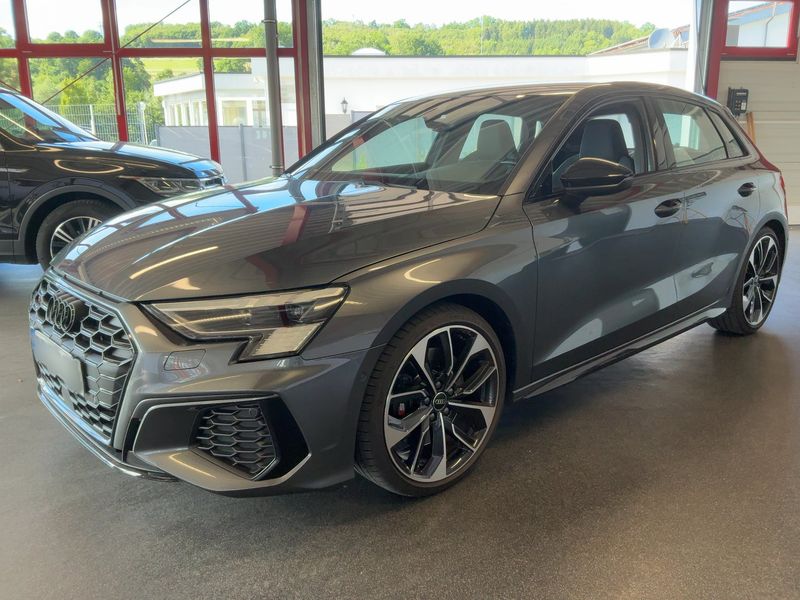 Audi S3 Sportback 2.0 TFSI — 1/8