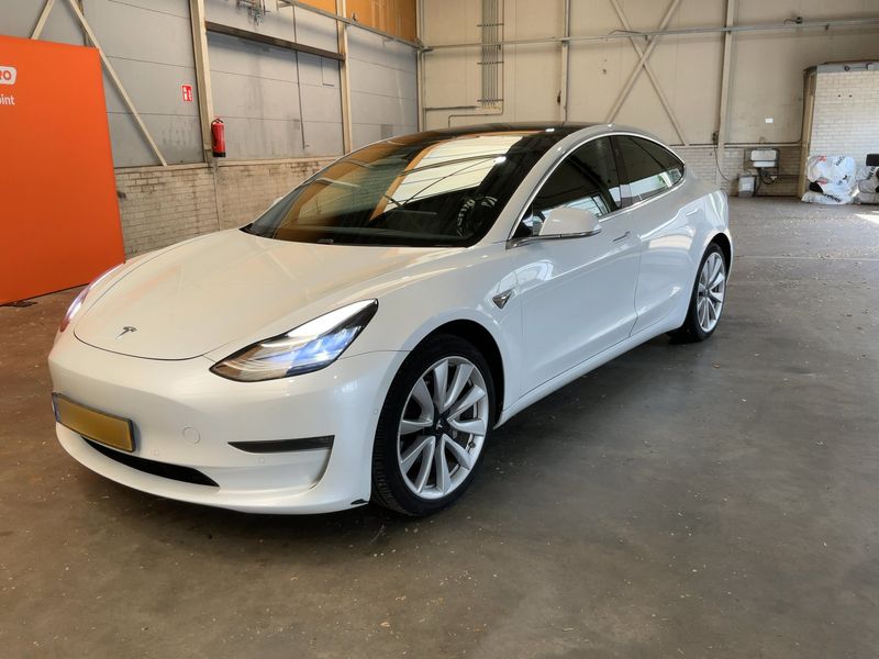 Tesla Model 3 Long Range Dual — 1/8