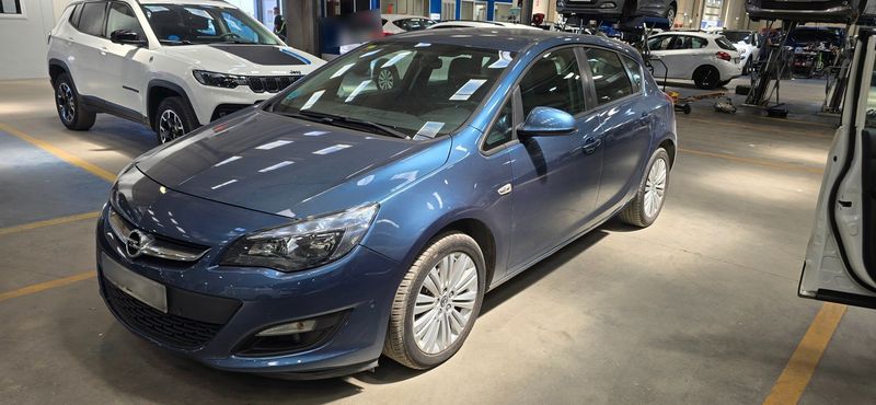 Opel Astra 1.4 Turbo — 1/8