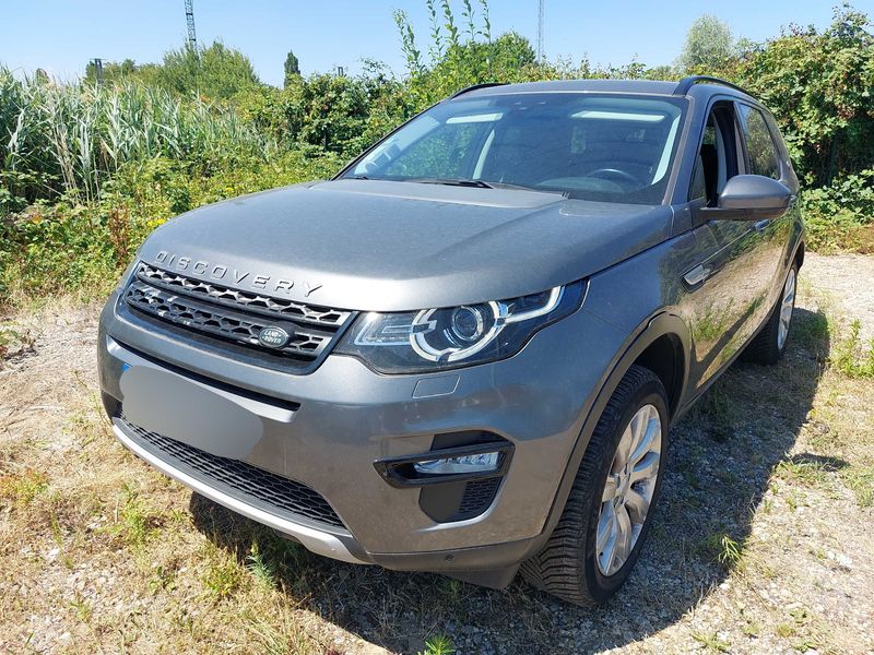 Land Rover Discovery Sport 2.0 Td4 — 1/8