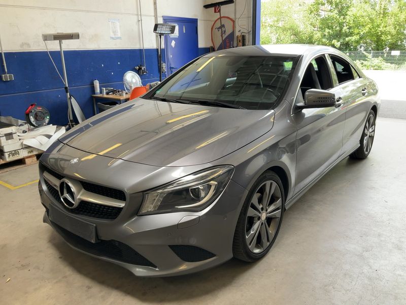 Mercedes-Benz CLA-Klasse CLA 180 — 1/8