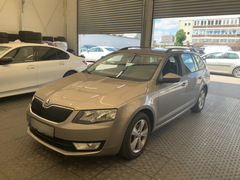 Skoda Octavia 2.0 TDI — 1/8