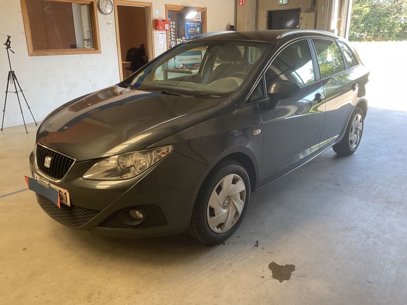 Seat Ibiza 1.6 TDI — 1/8