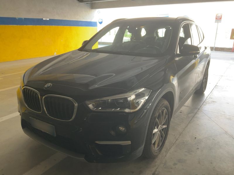 BMW X1 sDrive 18d — фото 1