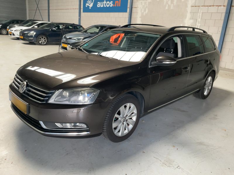 Volkswagen Passat 2.0 TDI — 1/8