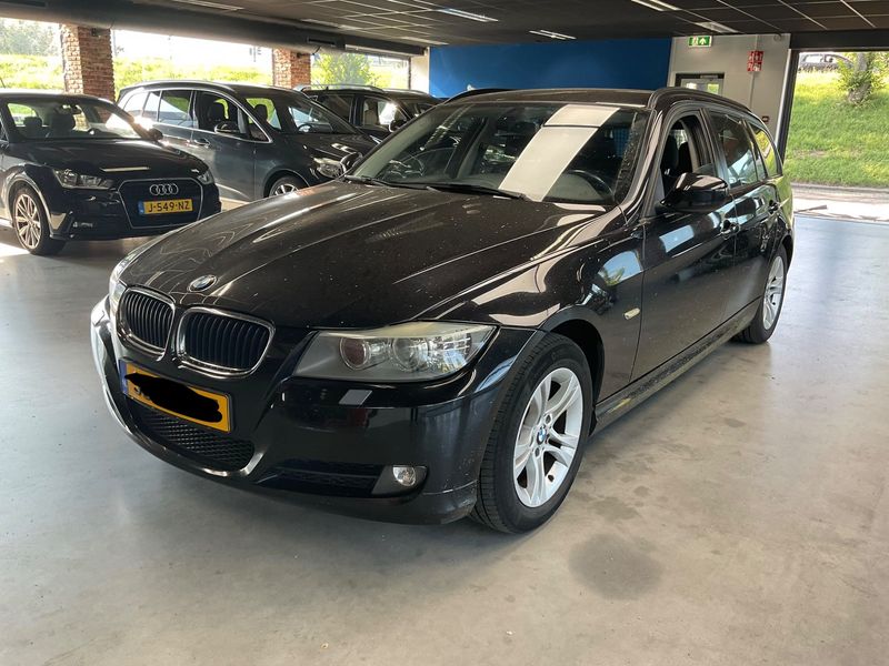 BMW 3er 318i — 1/8