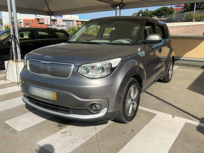 Kia Soul electric drive 81 kW — 1/8