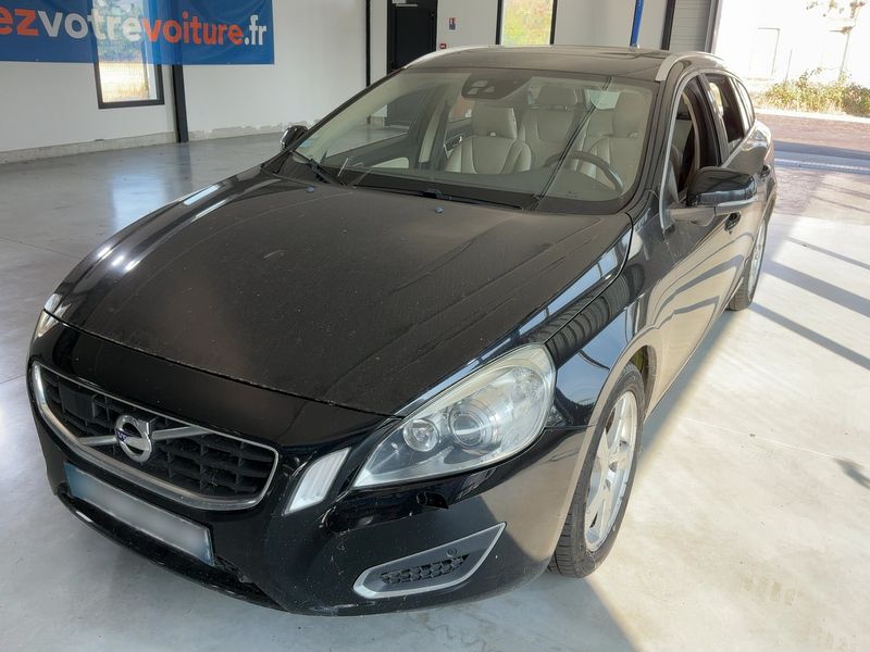 Volvo V60 2.0 D3 — 1/8